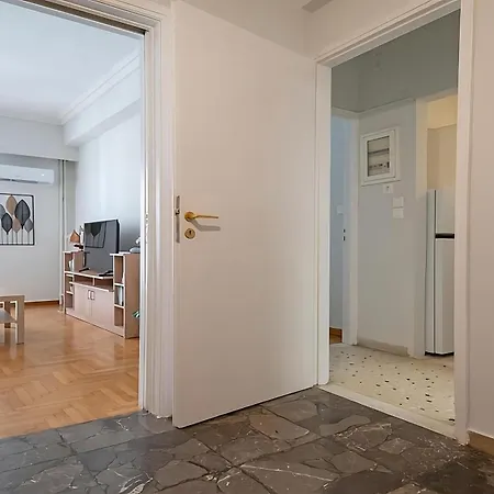 Entire Apt, 3rd Floor, 1 Bedroom